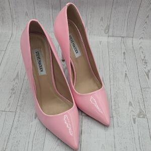 Steve Madden's Pink stilettos feature a pointed toe and classic design